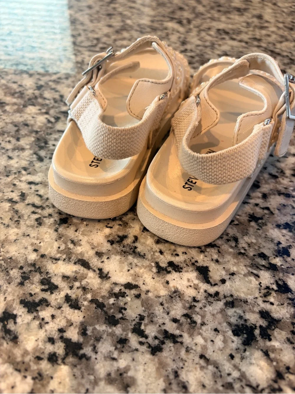 Kids size 12 Steve Madden Pearl-Detail Sandals